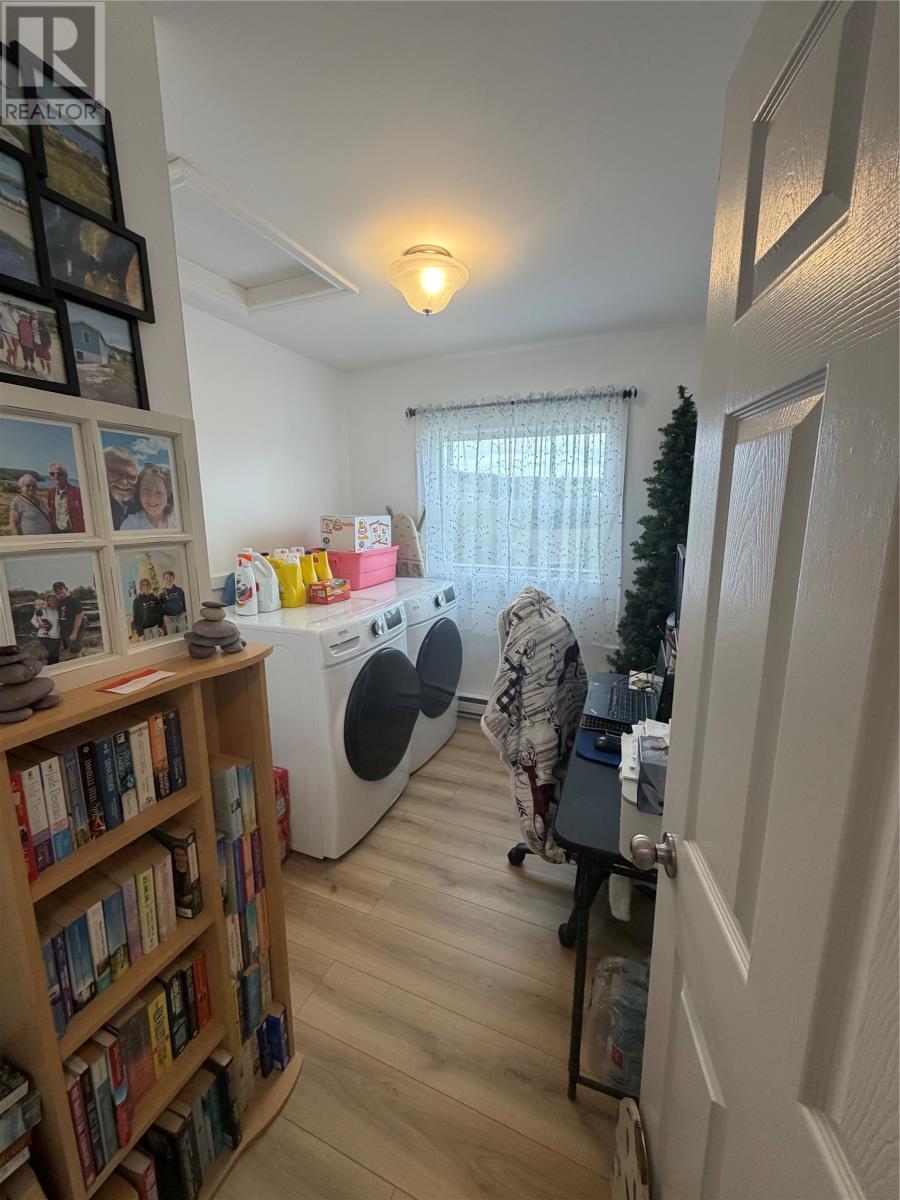 4 Rectory Avenue - 12