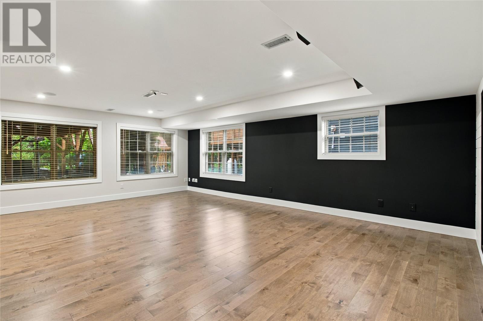 11 Hebbard Place - 36