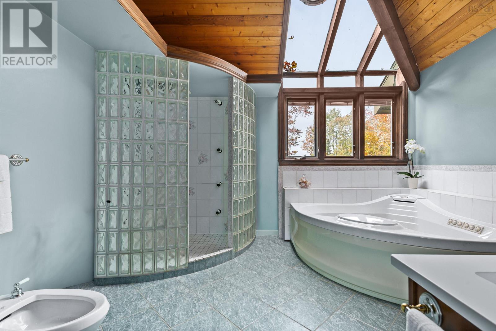 17 Garden Gate Lane - Image 31