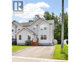 101 Merlot Crescent, photo 3
