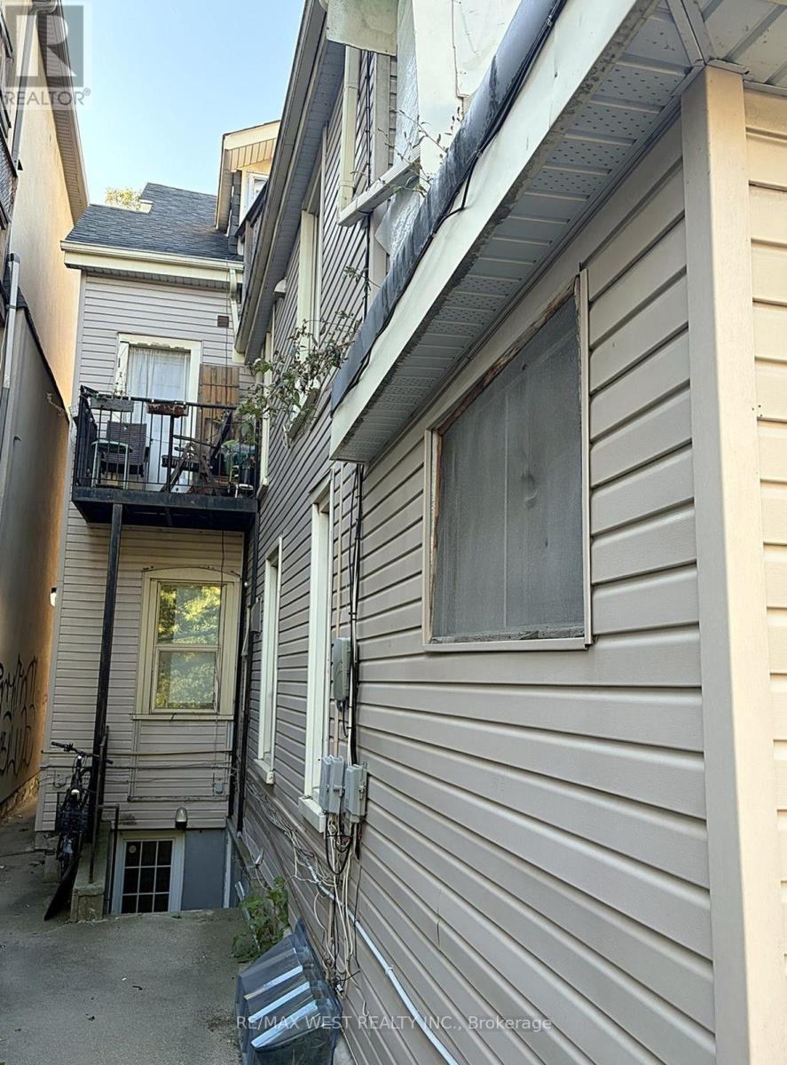 124 BALDWIN STREET - 4
