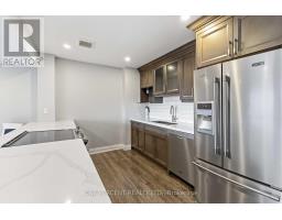 1005 - 15 Elizabeth Street N, Mississauga, ON L5G2Z3 Photo 17