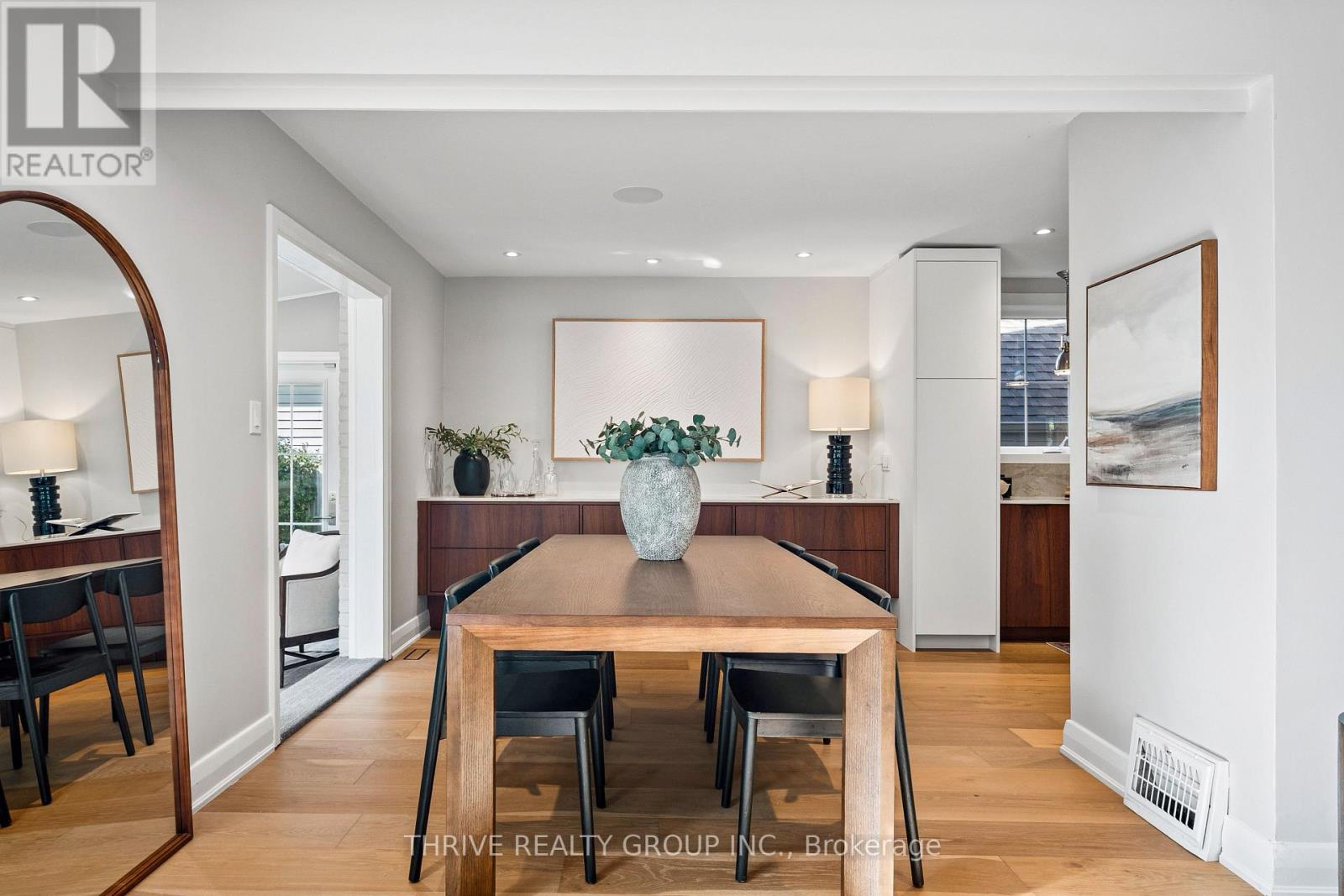 997 MAITLAND STREET - Image 14