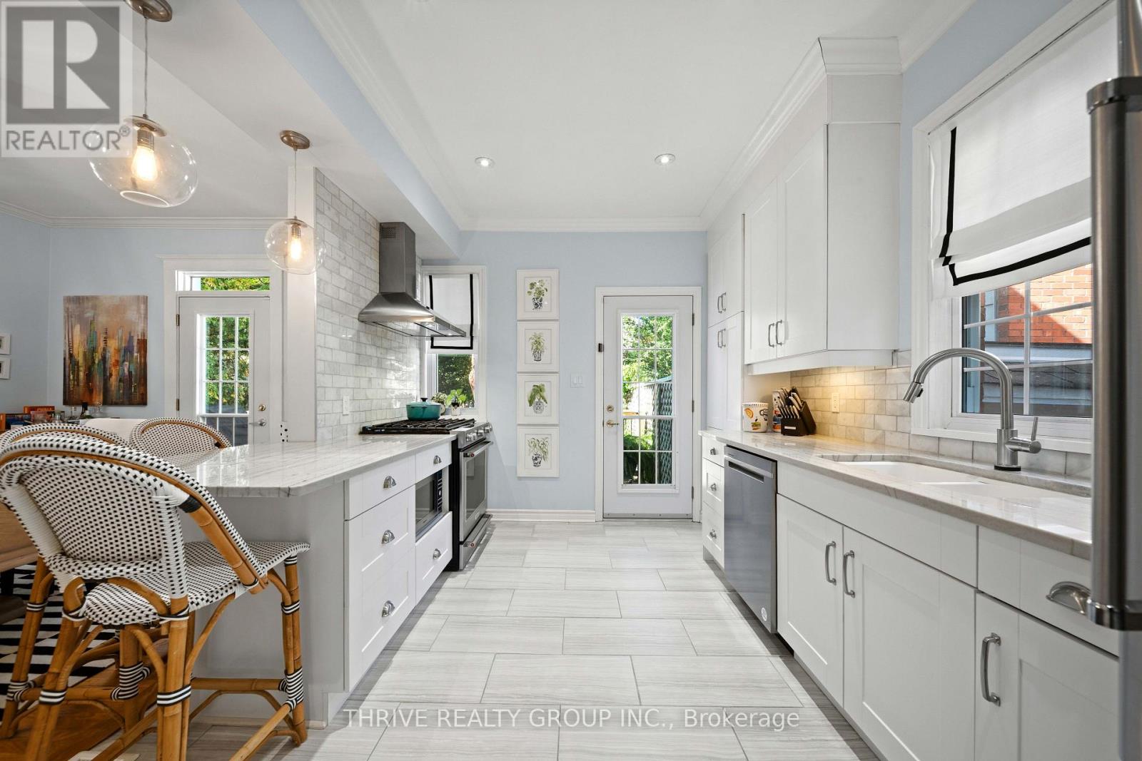 943 WATERLOO STREET - Image 20