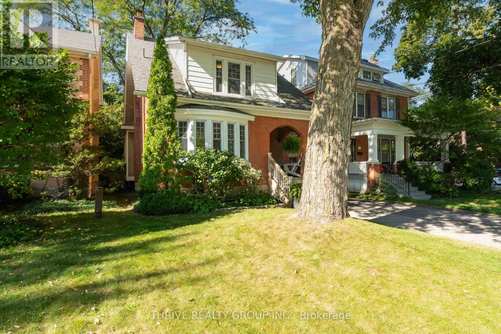 943 WATERLOO STREET - Image 4