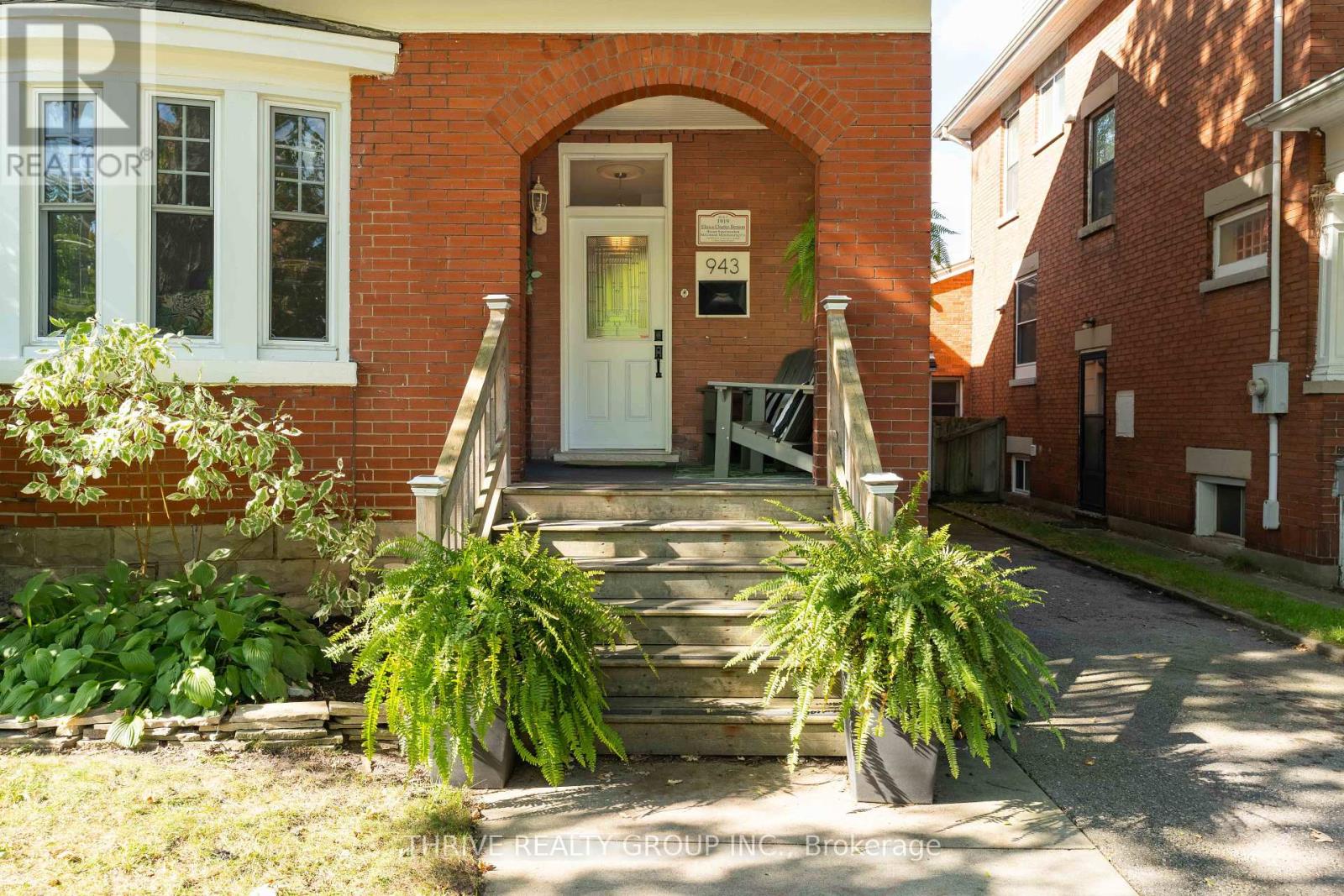943 WATERLOO STREET - Image 5