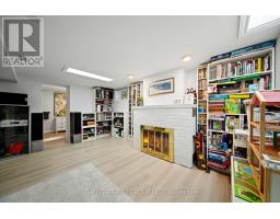 943 Waterloo Street, London East, ON N6A3X2 Photo 41