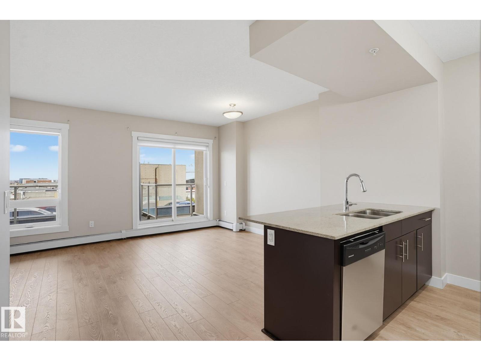 #603 10226 104 ST NW - 4