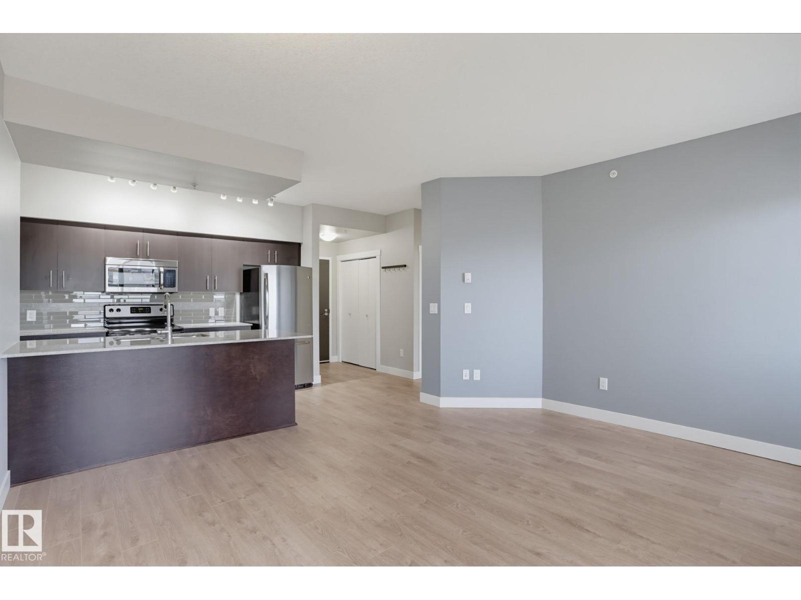 #603 10226 104 ST NW - 7