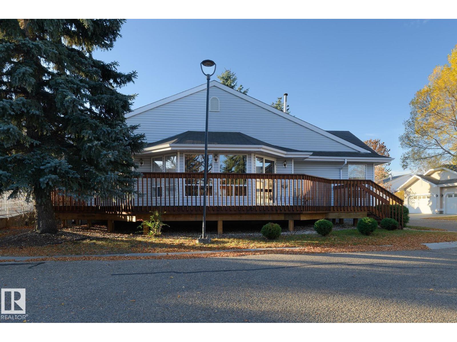 #27 13217 155 AV NW - Image 39
