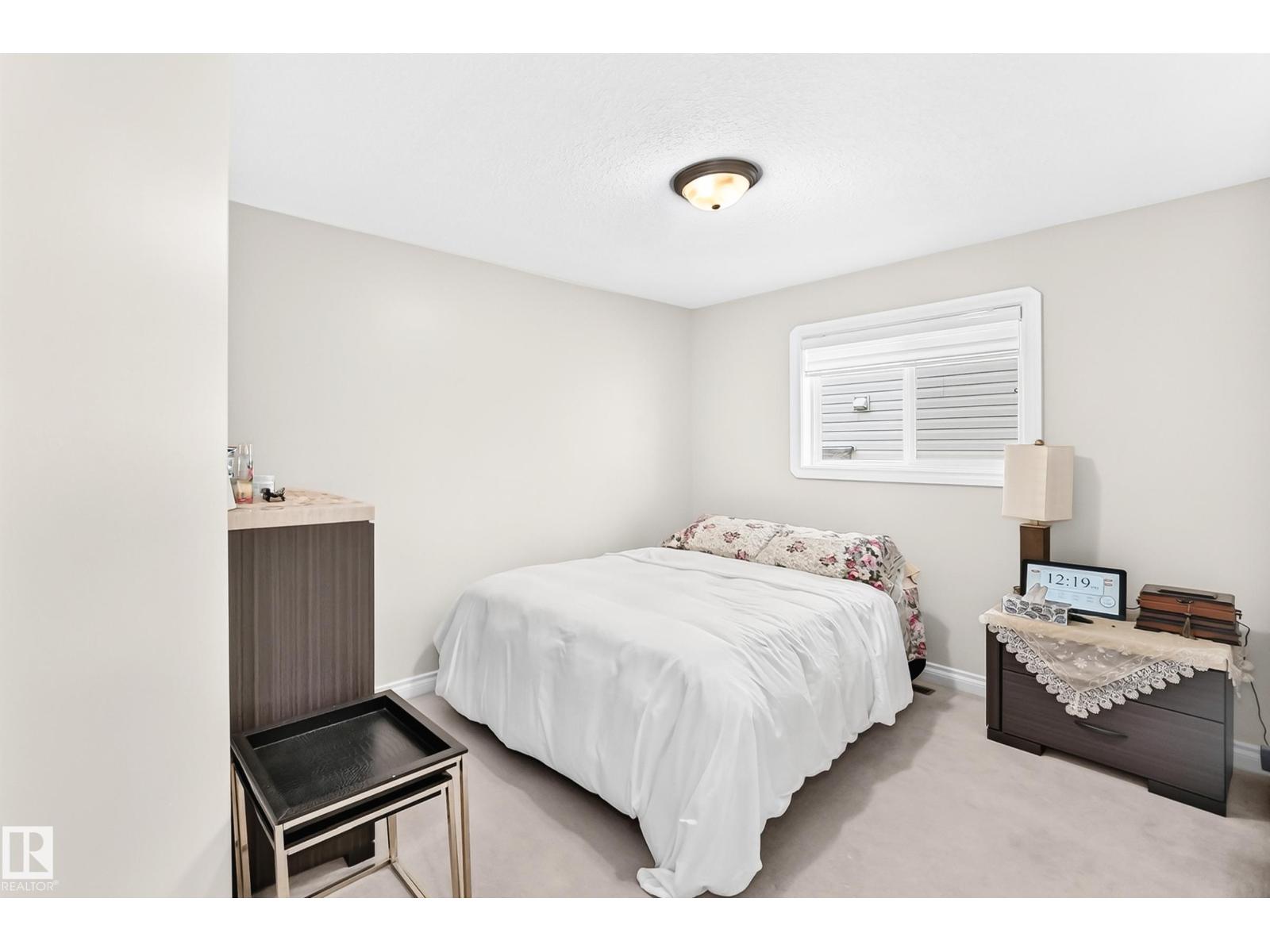 16419 89 ST NW - 22