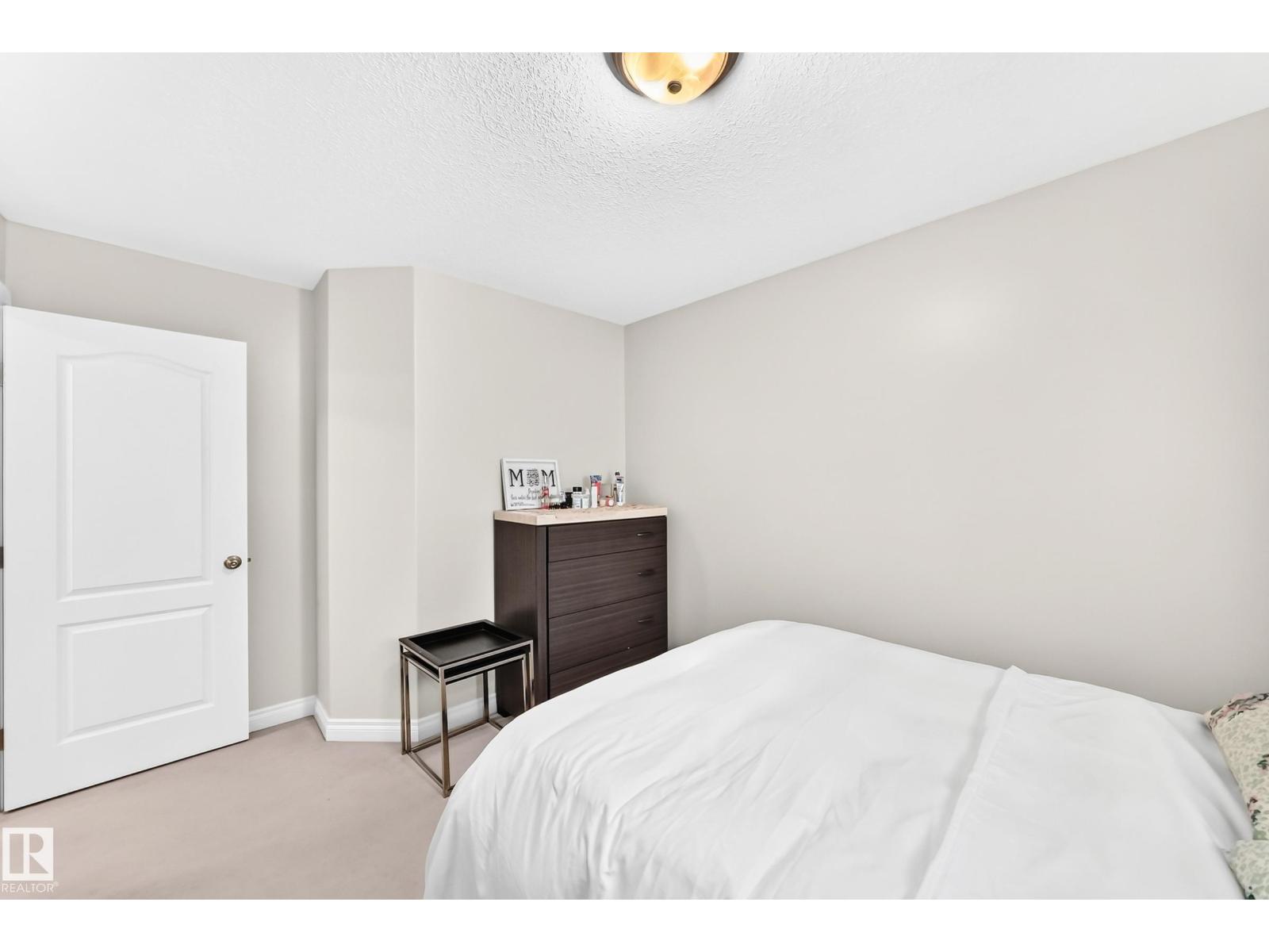 16419 89 ST NW - 24
