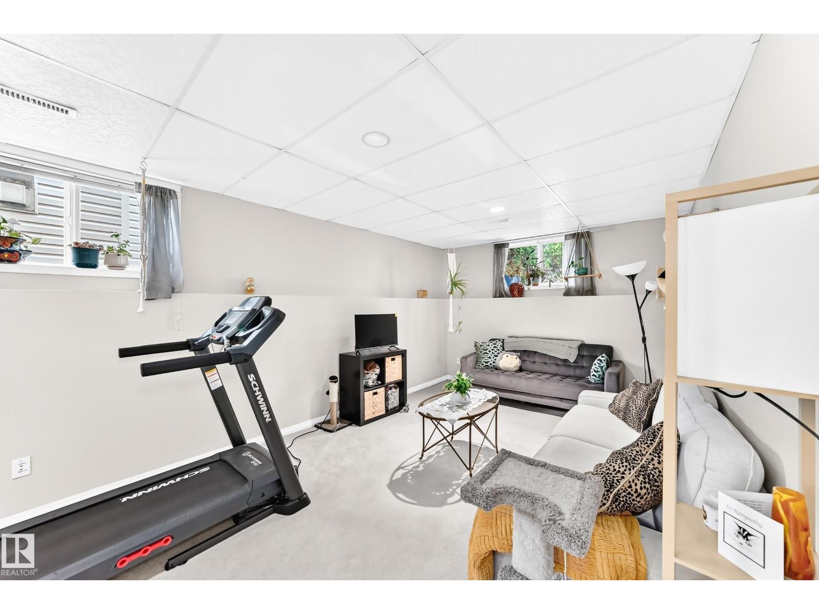 16419 89 ST NW - 27