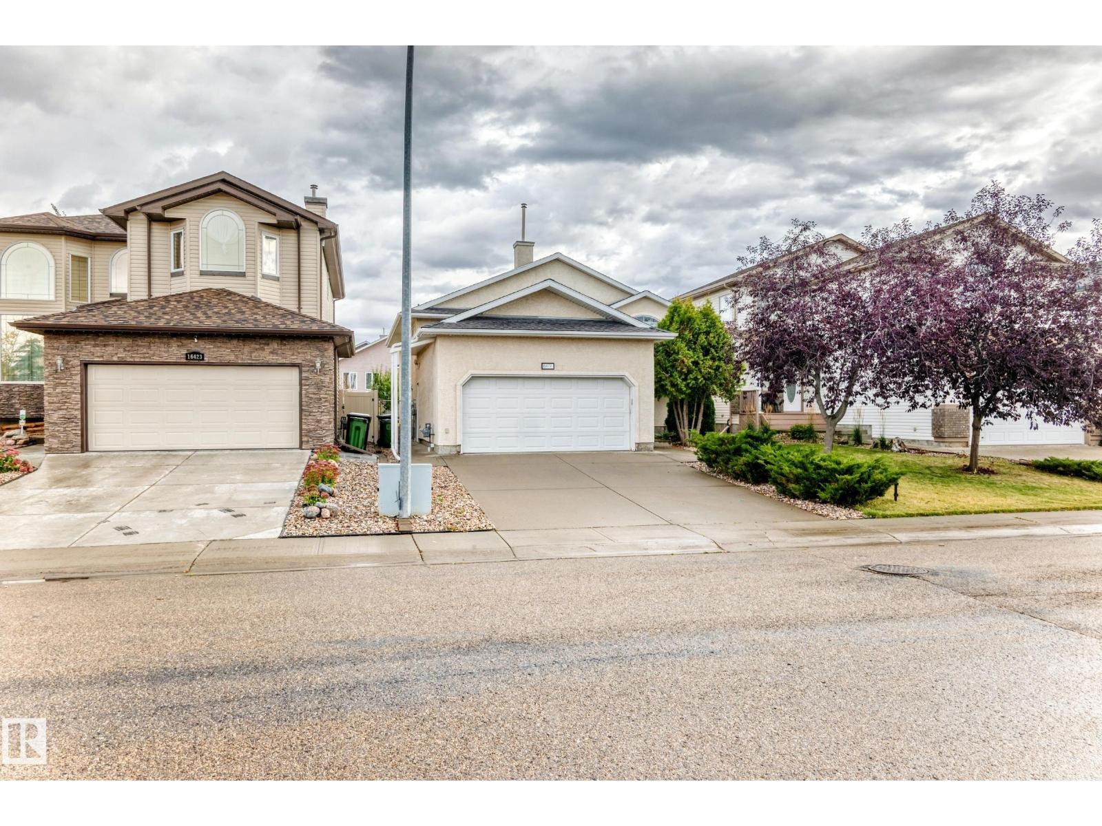 16419 89 ST NW - 51