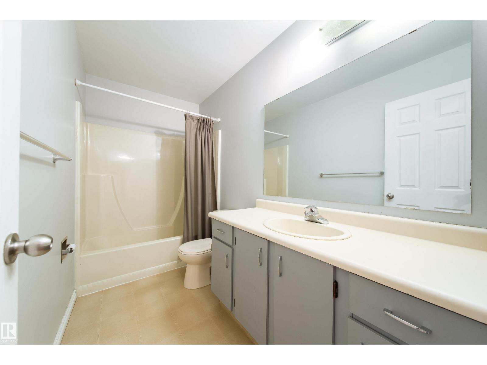 3908 41 AV NW - 25