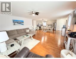 9 Rose Drive thumbnail 10