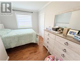 9 Rose Drive thumbnail 19