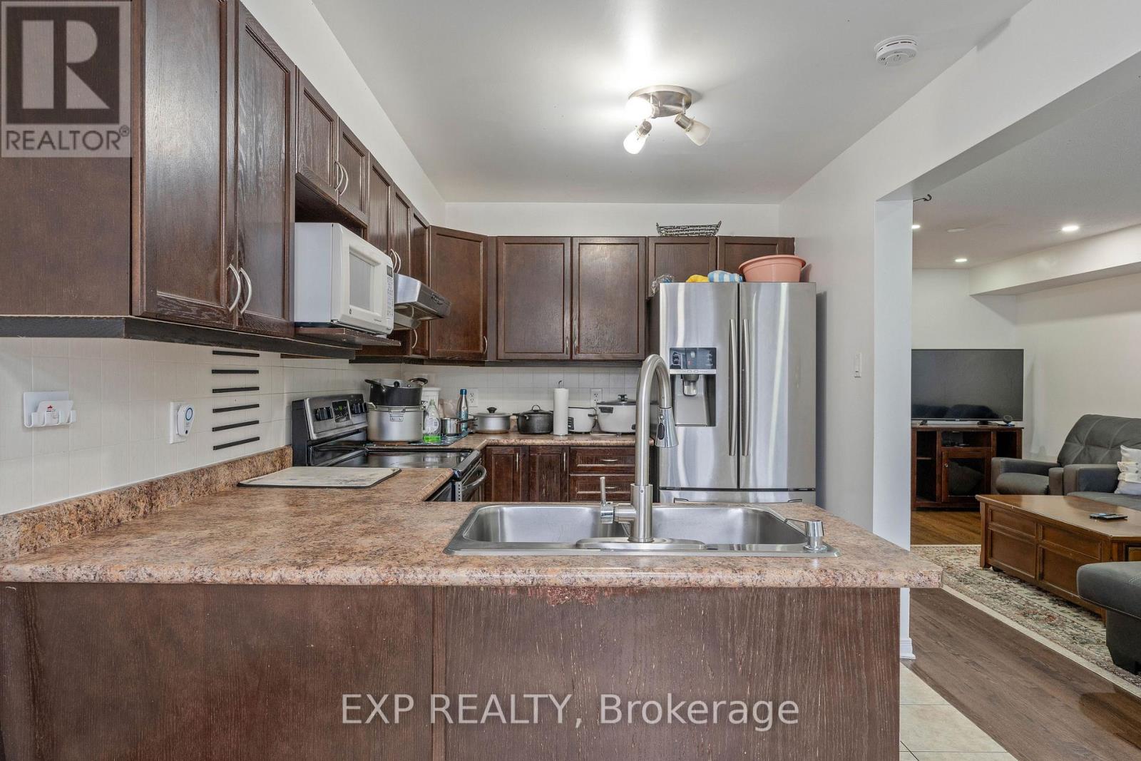333 ROLLING MEADOW CRESCENT - 13