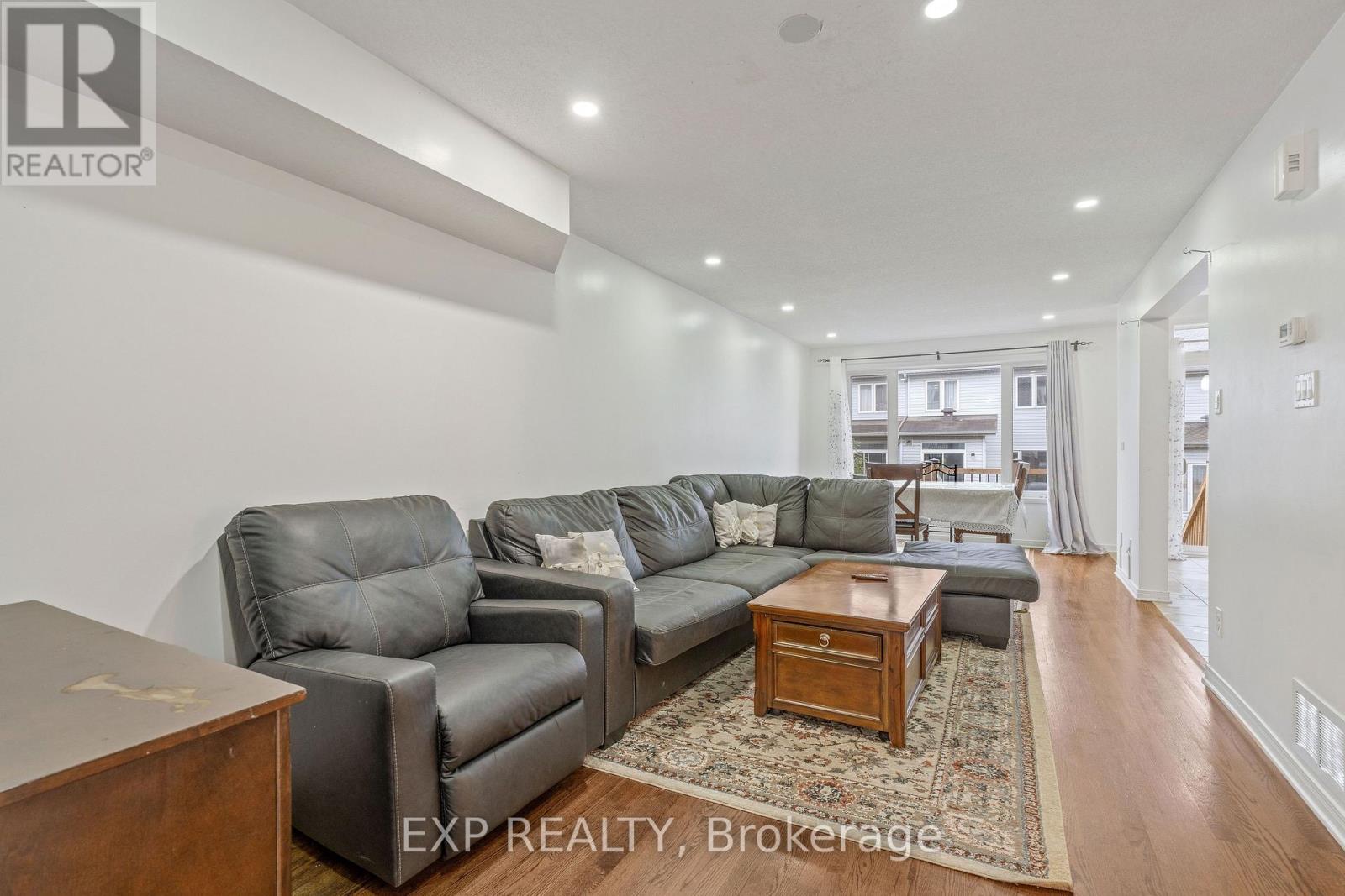 333 ROLLING MEADOW CRESCENT - Image 6
