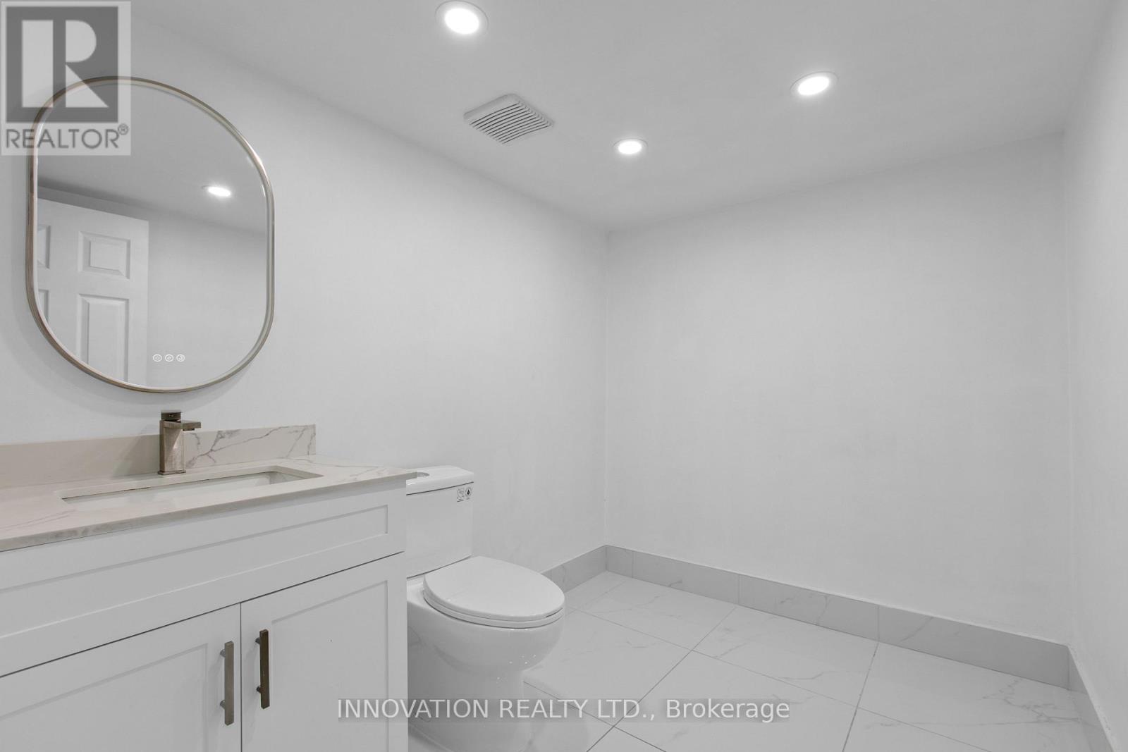 2 HACKETT STREET - Image 32