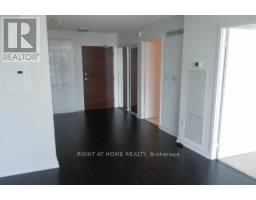 1505 - 15 Iceboat Terrace, Toronto, ON M5V4A5 Photo 10