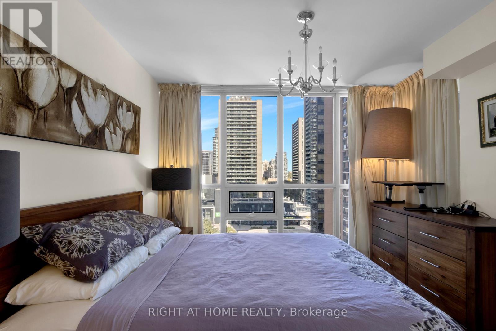#904 23 SHEPPARD AVENUE E - 14