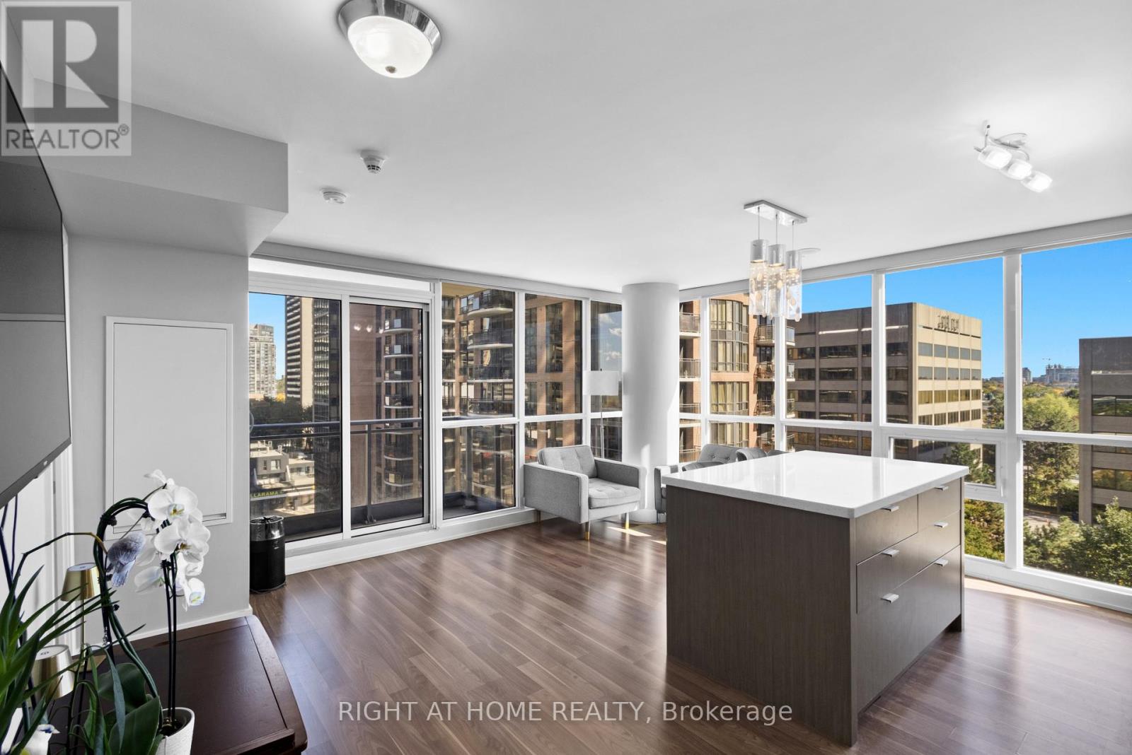 #904 23 SHEPPARD AVENUE E - 2