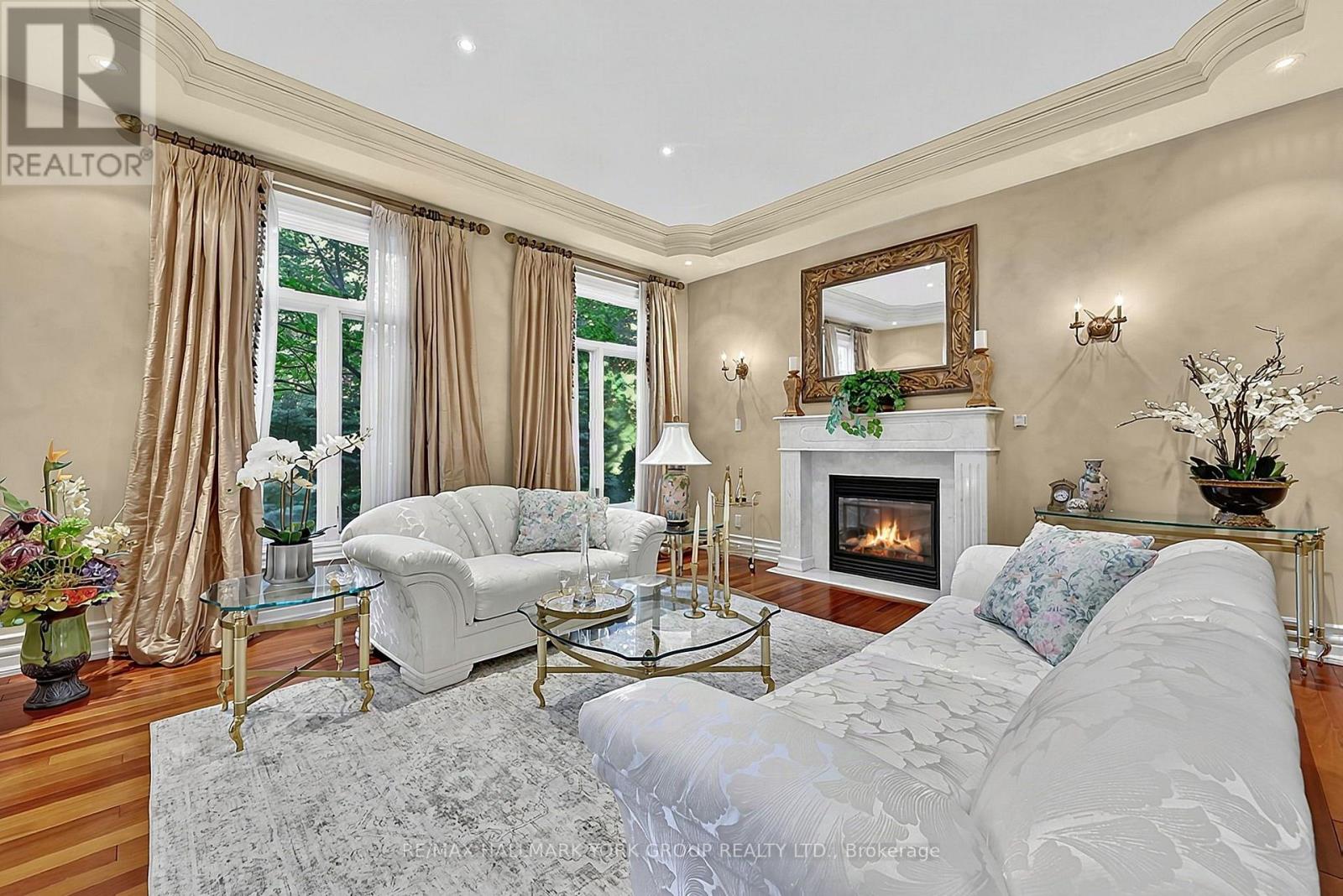 106 Abbruzze Court, Vaughan, ON photo 13