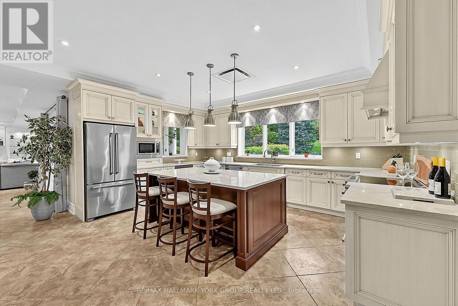 106 Abbruzze Court, Vaughan, ON photo 41