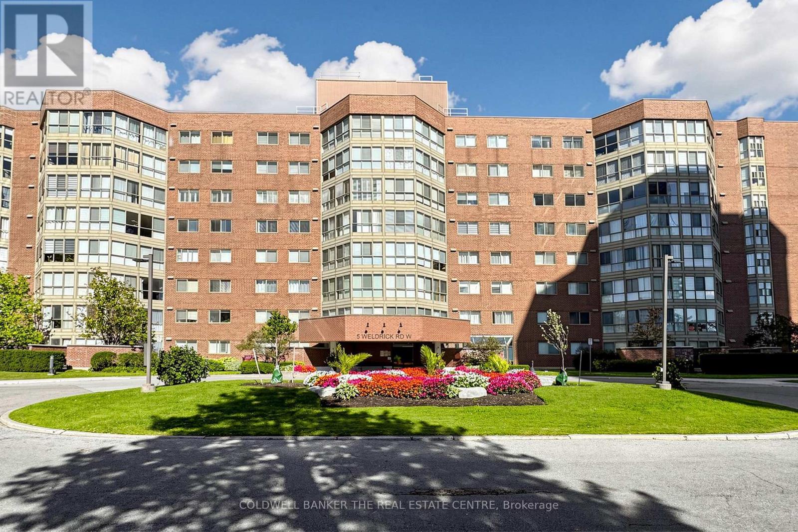 Photo of 301 - 5 WELDRICK ROAD W