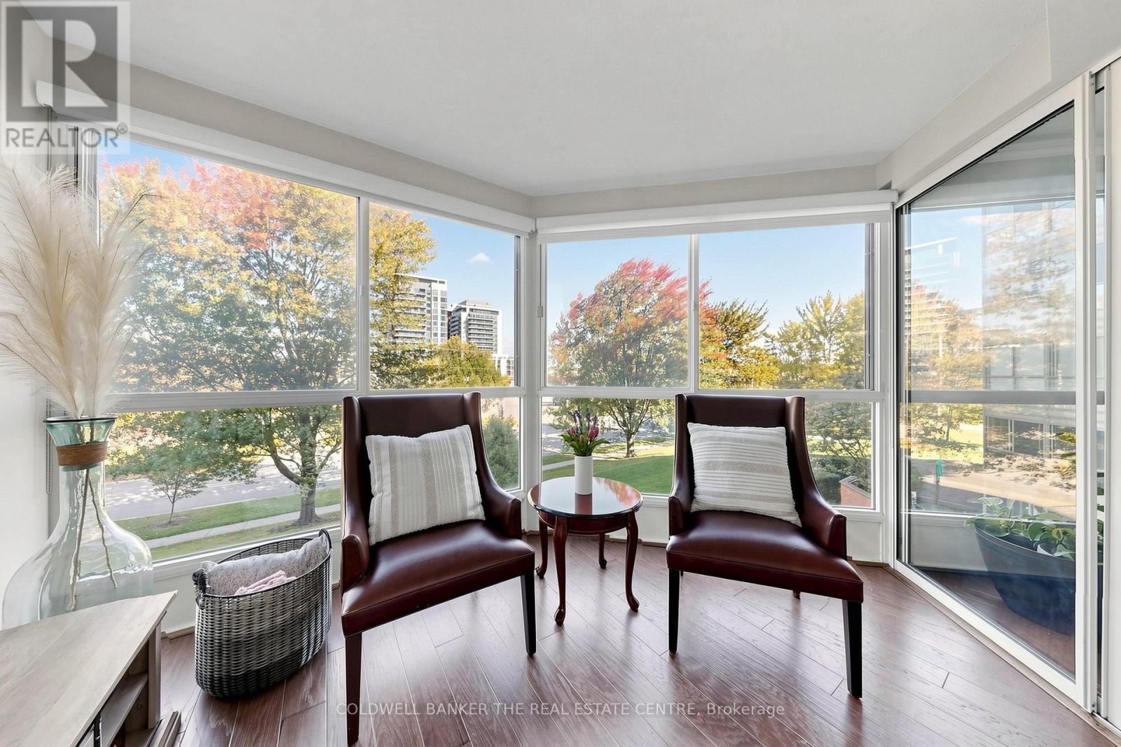 #301 5 WELDRICK ROAD W - 24
