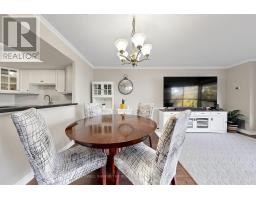 301 - 5 Weldrick Road W, Richmond Hill, ON L4C8S9 Photo 13