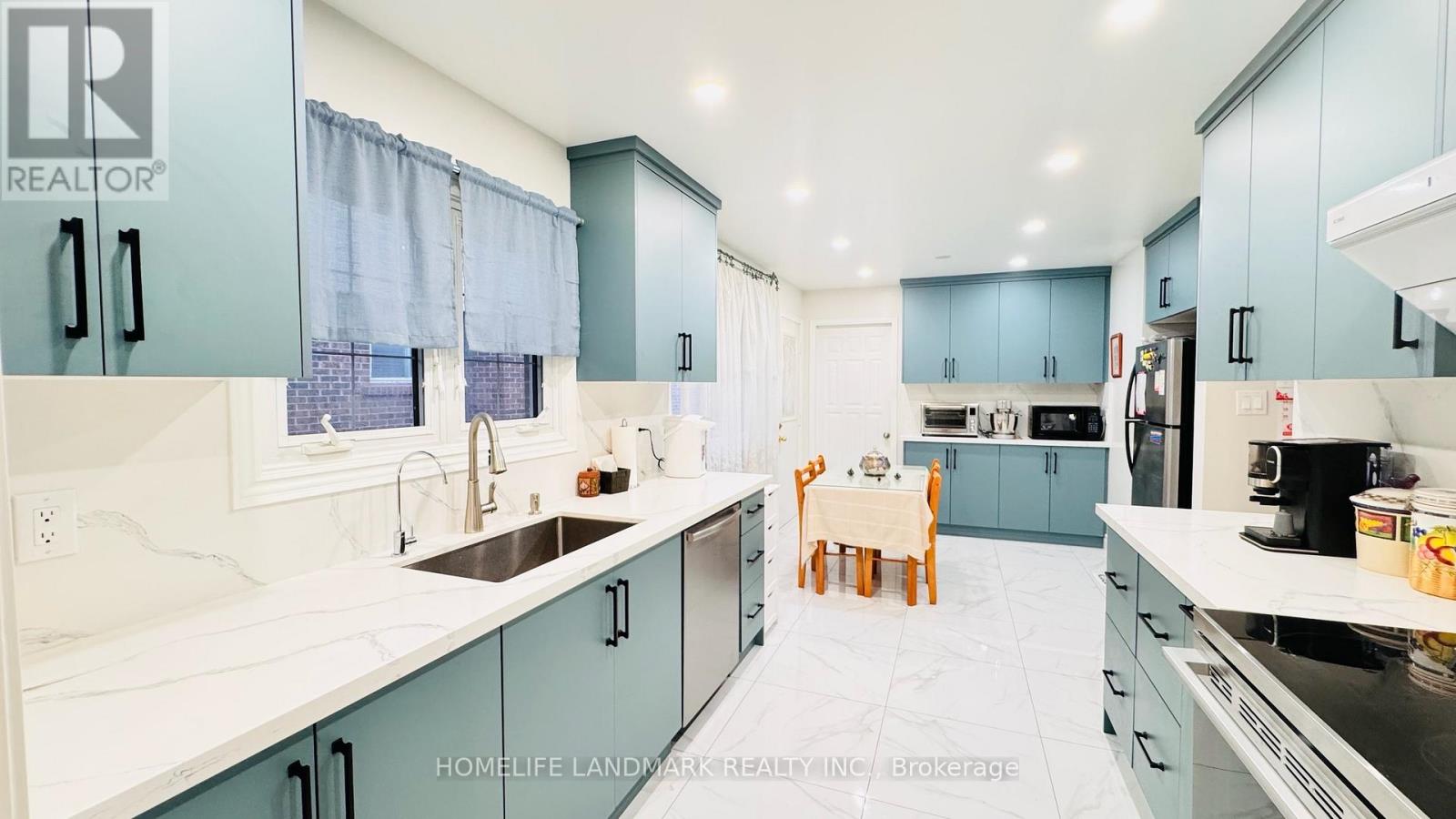 209 WILLOWBROOK ROAD - 17