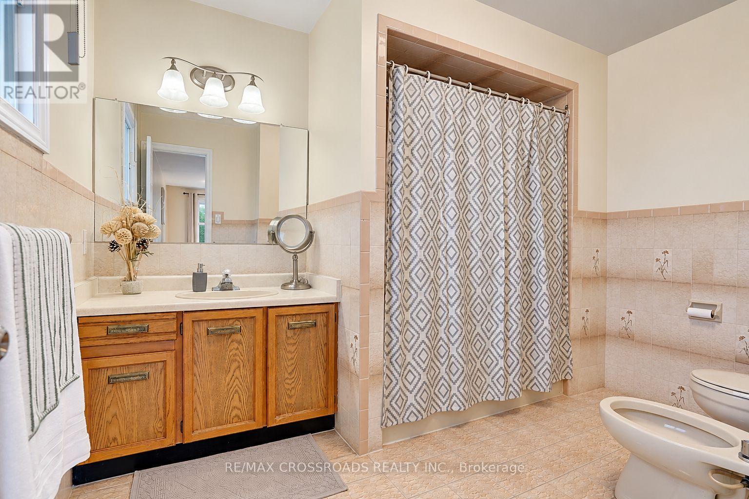 102A WHITFIELD AVENUE - Image 28