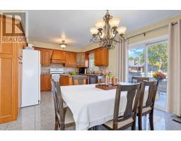 102a Whitfield Avenue, Toronto, ON M9L1G7 Photo 17