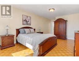 102a Whitfield Avenue, Toronto, ON M9L1G7 Photo 27