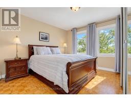 102a Whitfield Avenue, Toronto, ON M9L1G7 Photo 33