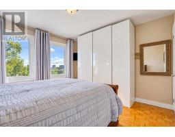 102a Whitfield Avenue, Toronto, ON M9L1G7 Photo 34