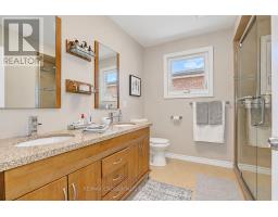 102a Whitfield Avenue, Toronto, ON M9L1G7 Photo 35