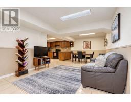 102a Whitfield Avenue, Toronto, ON M9L1G7 Photo 37