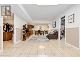 102a Whitfield Avenue, Toronto, ON M9L1G7 Photo 38