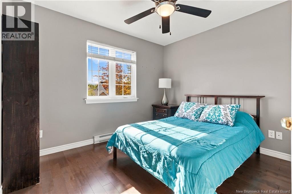 34 Christopher Crescent - 13