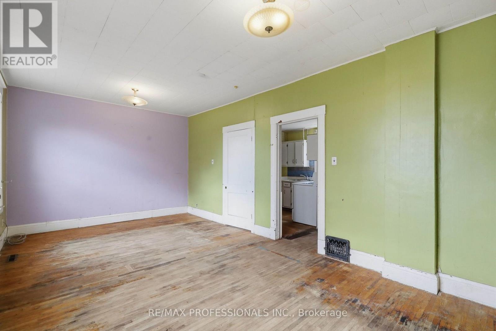 26 ARTHUR AVENUE - Image 16