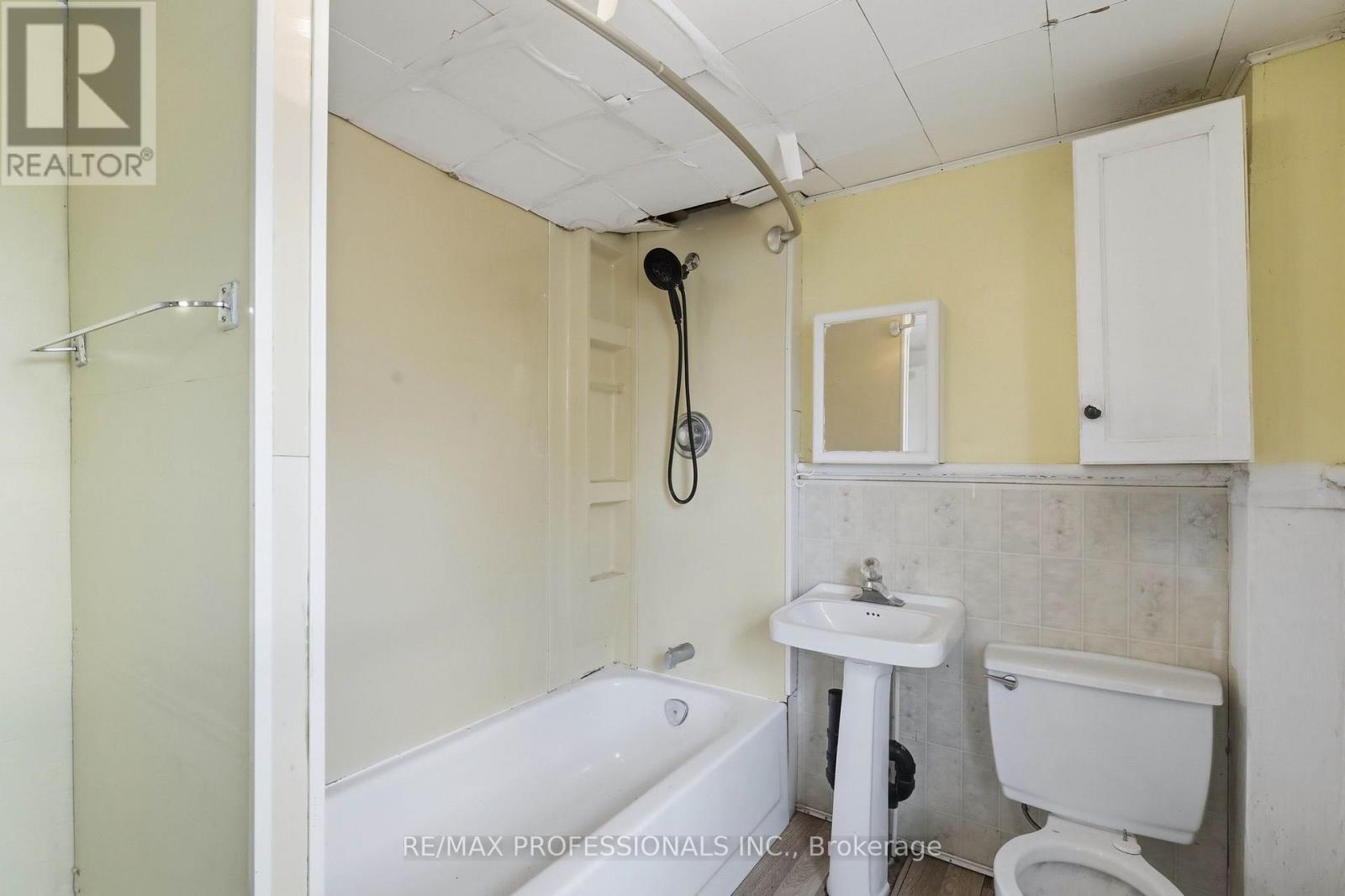 26 ARTHUR AVENUE - Image 21