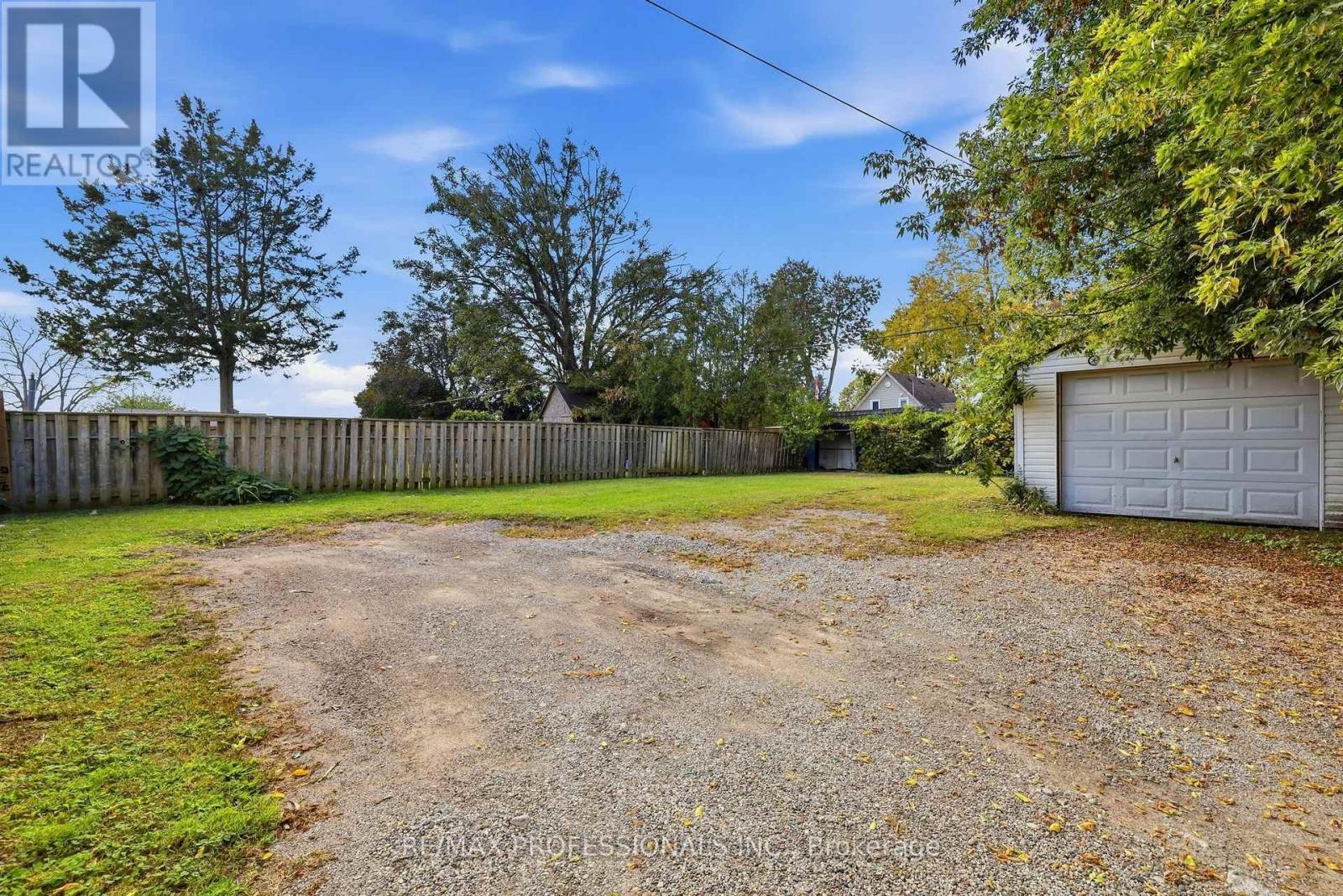 26 ARTHUR AVENUE - Image 33