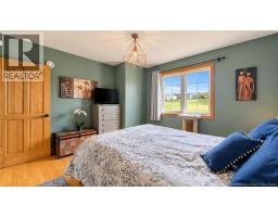 7739 Du Havres Street, Bas Caraquet, NB E1W5W9 Photo 32