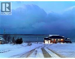 4pc Bathroom - 7739 Du Havres Street, Bas Caraquet, NB E1W5W9 Photo 8