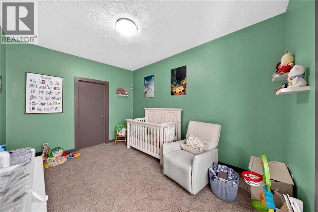 1922 29 Street SW - 28