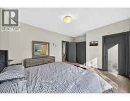 1922 29 Street SW - photo 32