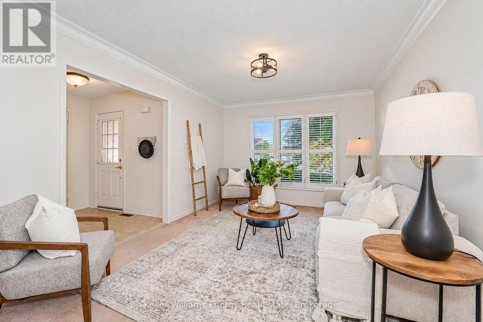 16 AMBER COURT - Image 3